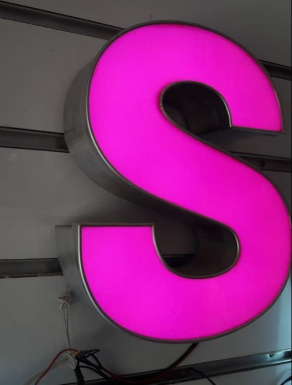 Chilenium Letter Sign Board